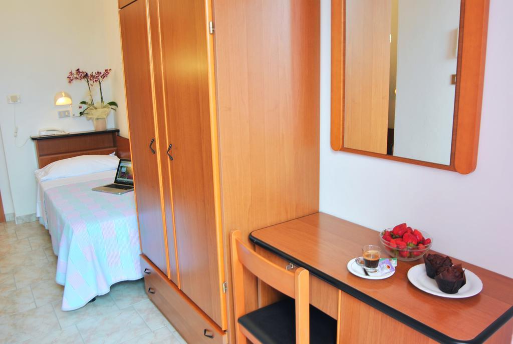 Hotel Samoa Rimini Værelse billede